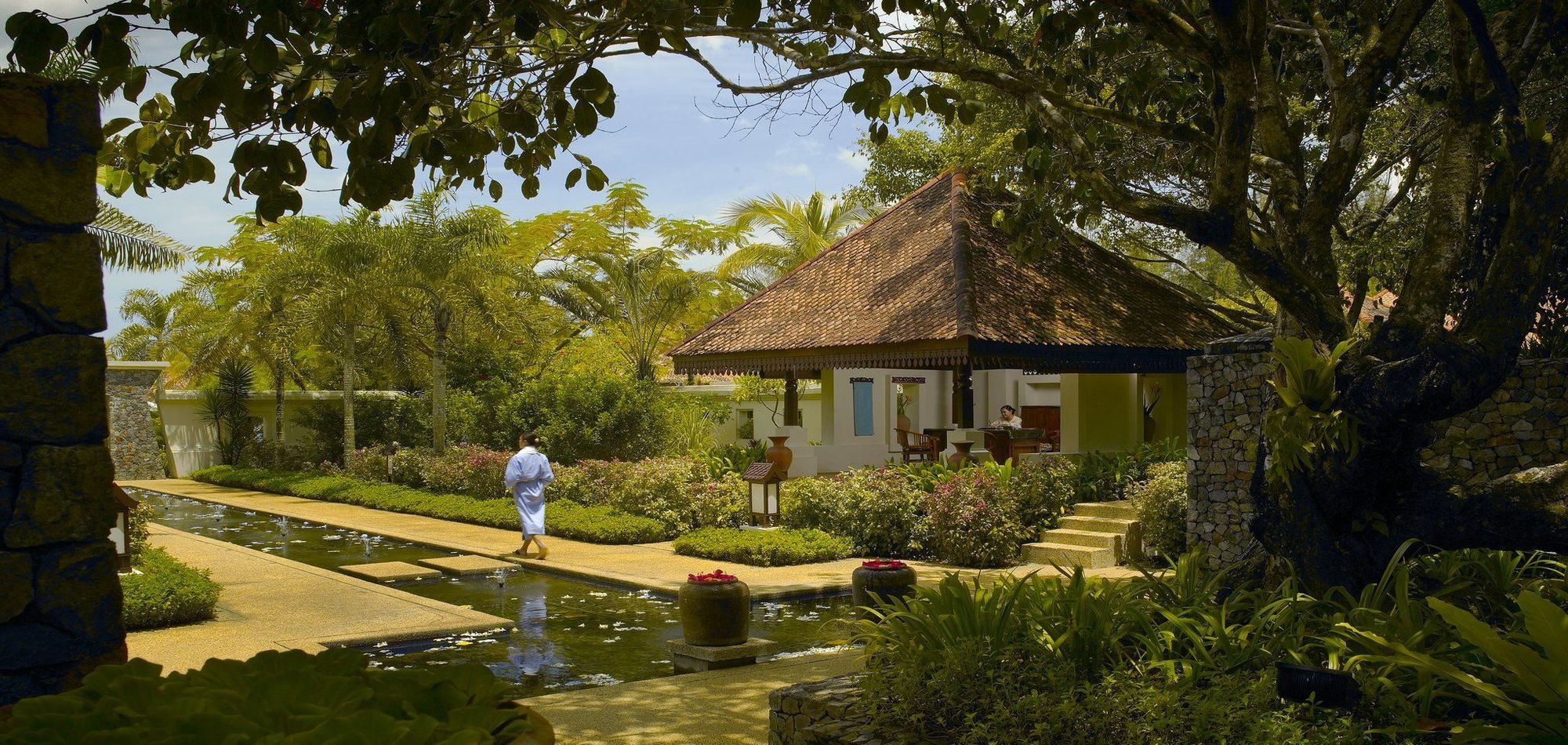 Tanjong Jara Resort, Terengganu - A Small Luxury Hotels Of The World Dungun Εξωτερικό φωτογραφία The Banyan Tree Spa at the Banyan Tree Hotel, Phuket, Thailand