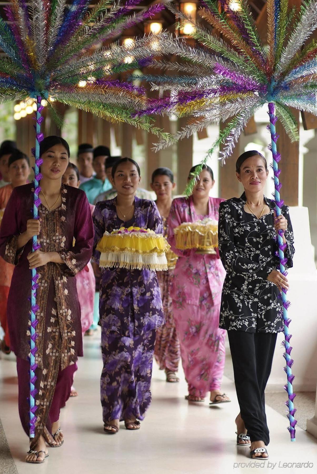 Tanjong Jara Resort, Terengganu - A Small Luxury Hotels Of The World Dungun Εξωτερικό φωτογραφία A traditional Javanese wedding procession